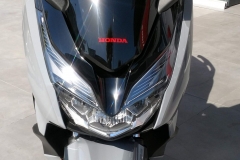 Honda-Forza-300-Limited-Edition-Exterior-09