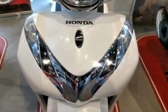 Honda SH Mode 125 Color B lanco Perla Jasmine en Servihonda.