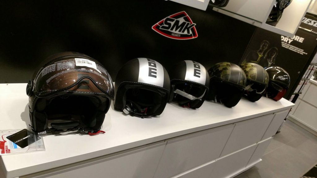 servihonda boutique cascos retro