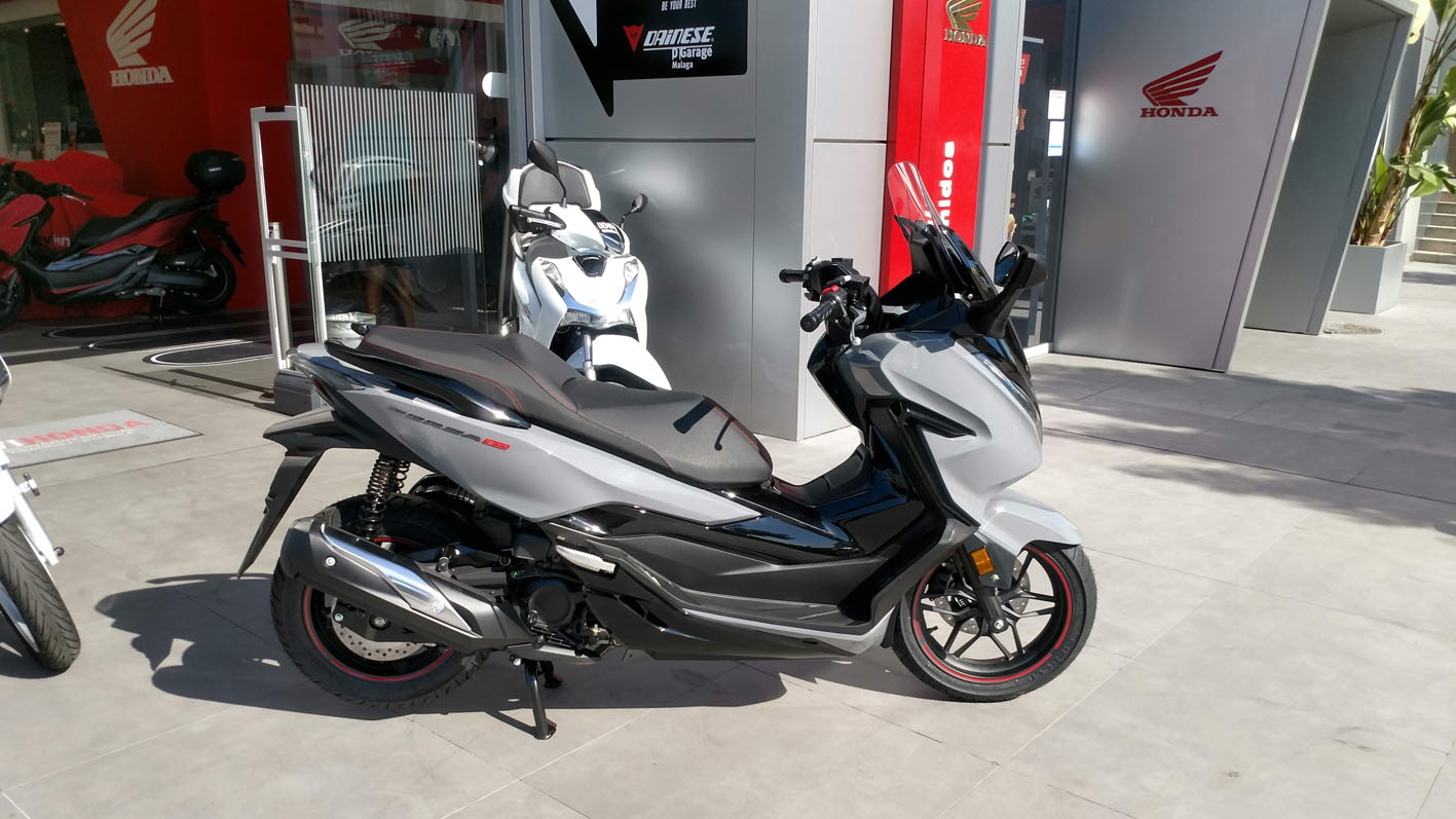 Honda Forza 300 Limited Edition at Servihonda.